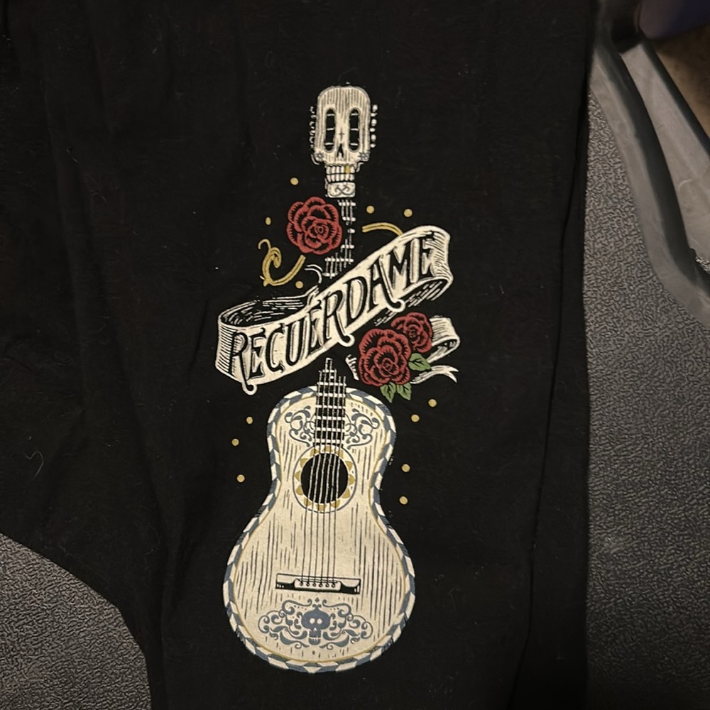 HP๐Torrid Crop Legging - Disney Coco Miguel Guitar - Picture 3 of 10